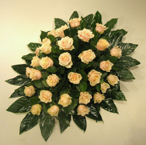 Floret z róż ...................................... do wyboru kolor róż i 3 wielkości Floret z róż ...................................... do wyboru kolor róż i 3 wielkości