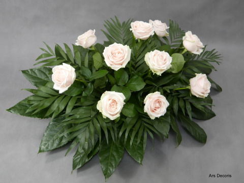 Floret z róż ...................................... do wyboru kolor róż i 3 wielkości Floret z róż ...................................... do wyboru kolor róż i 3 wielkości